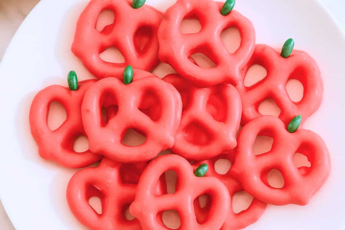Chocolate-Dipped Apple Pretzel Bites (For Back to School)