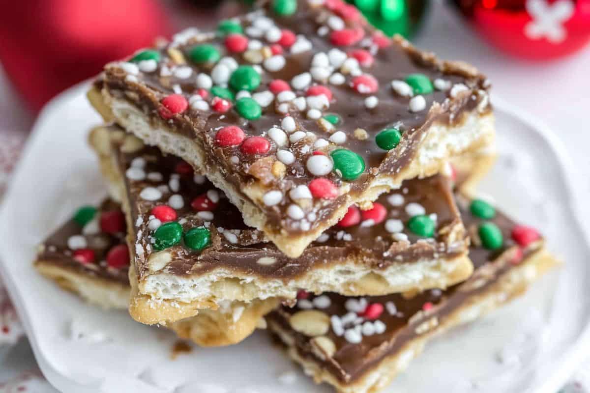 Easy Christmas Crack – Saltine Cracker Toffee Candy
