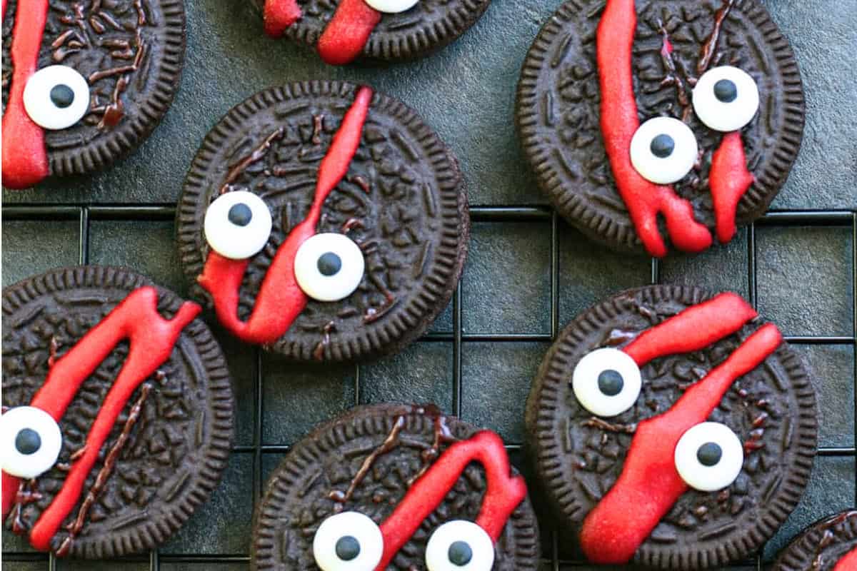 The Cutest Halloween Oreo Recipes (Cookies, Balls, Treats and More)